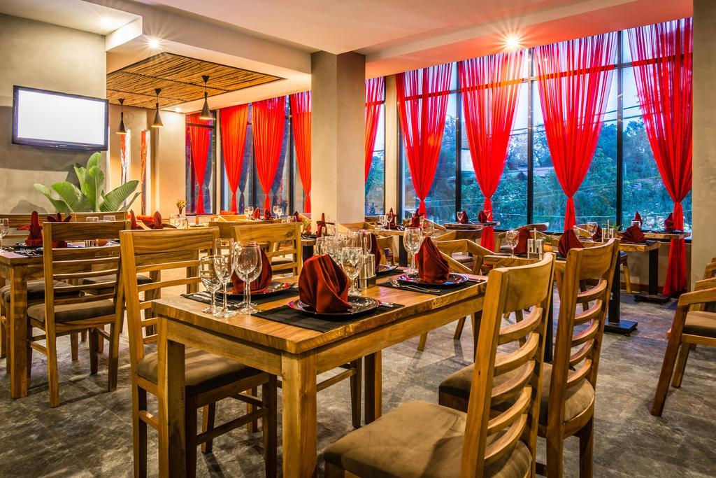Diamond Palace Resort & Sky Bar Phnom Penh Ngoại thất bức ảnh