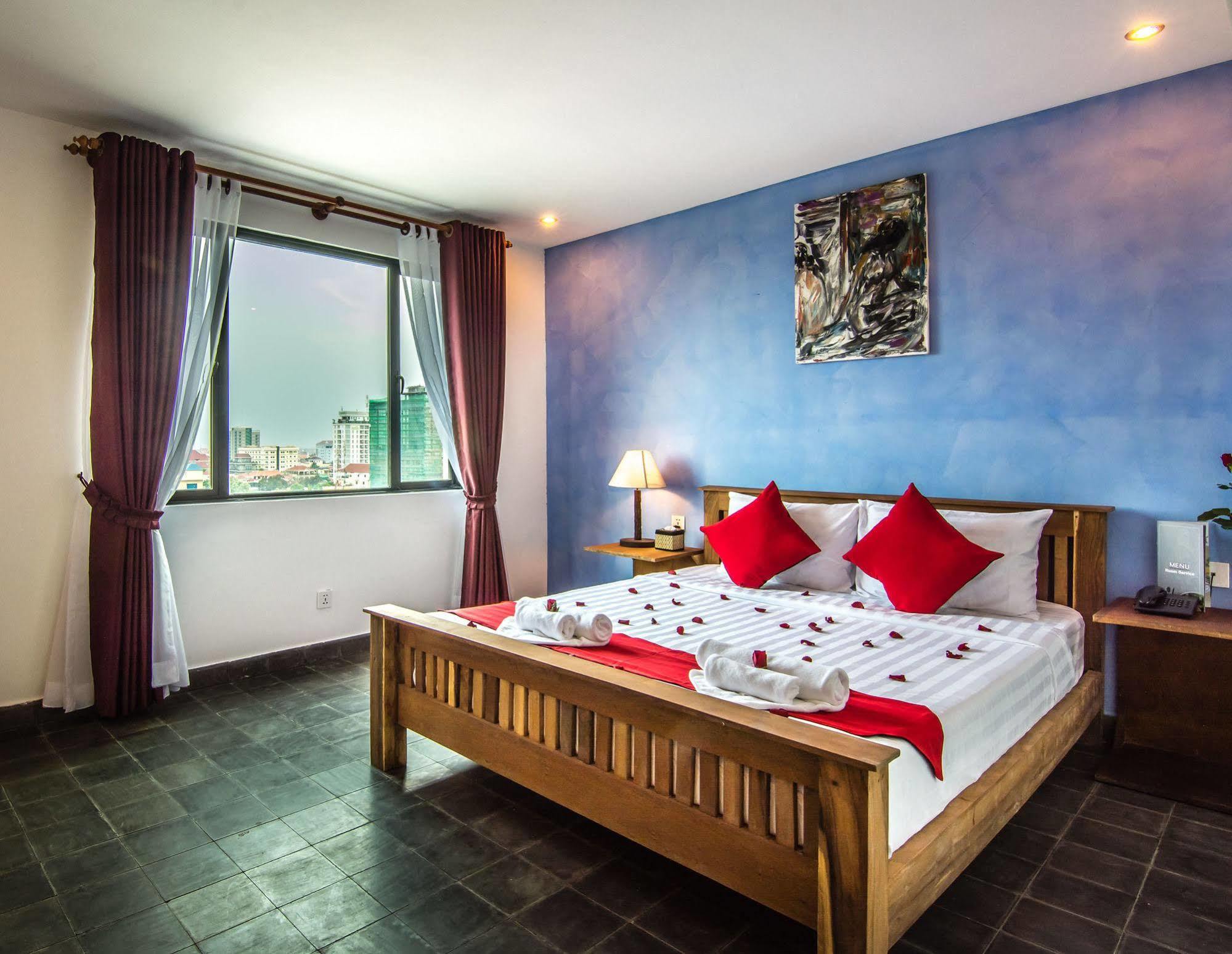 Diamond Palace Resort & Sky Bar Phnom Penh Ngoại thất bức ảnh