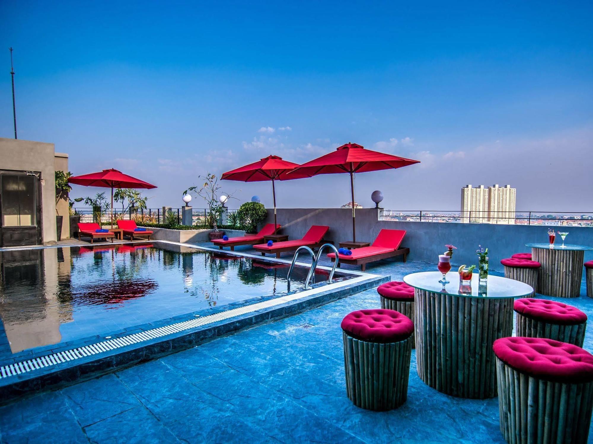 Diamond Palace Resort & Sky Bar Phnom Penh Ngoại thất bức ảnh