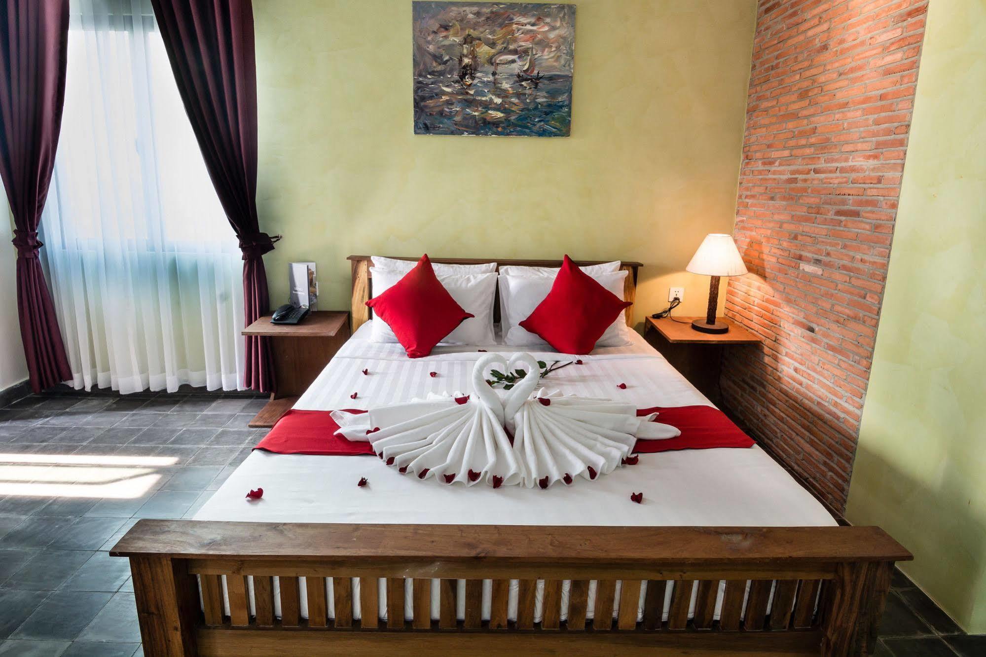 Diamond Palace Resort & Sky Bar Phnom Penh Ngoại thất bức ảnh