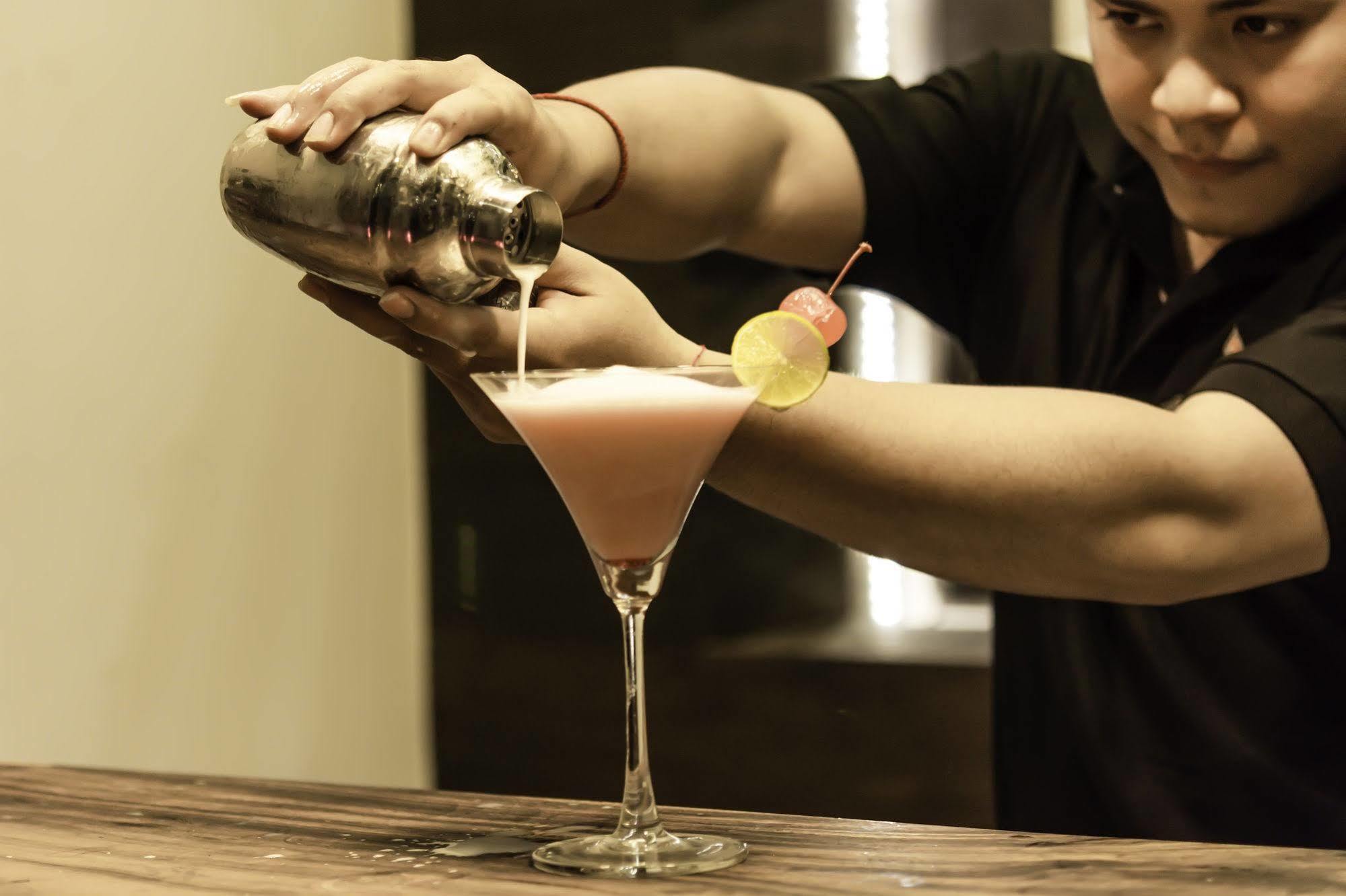 Diamond Palace Resort & Sky Bar Phnom Penh Ngoại thất bức ảnh