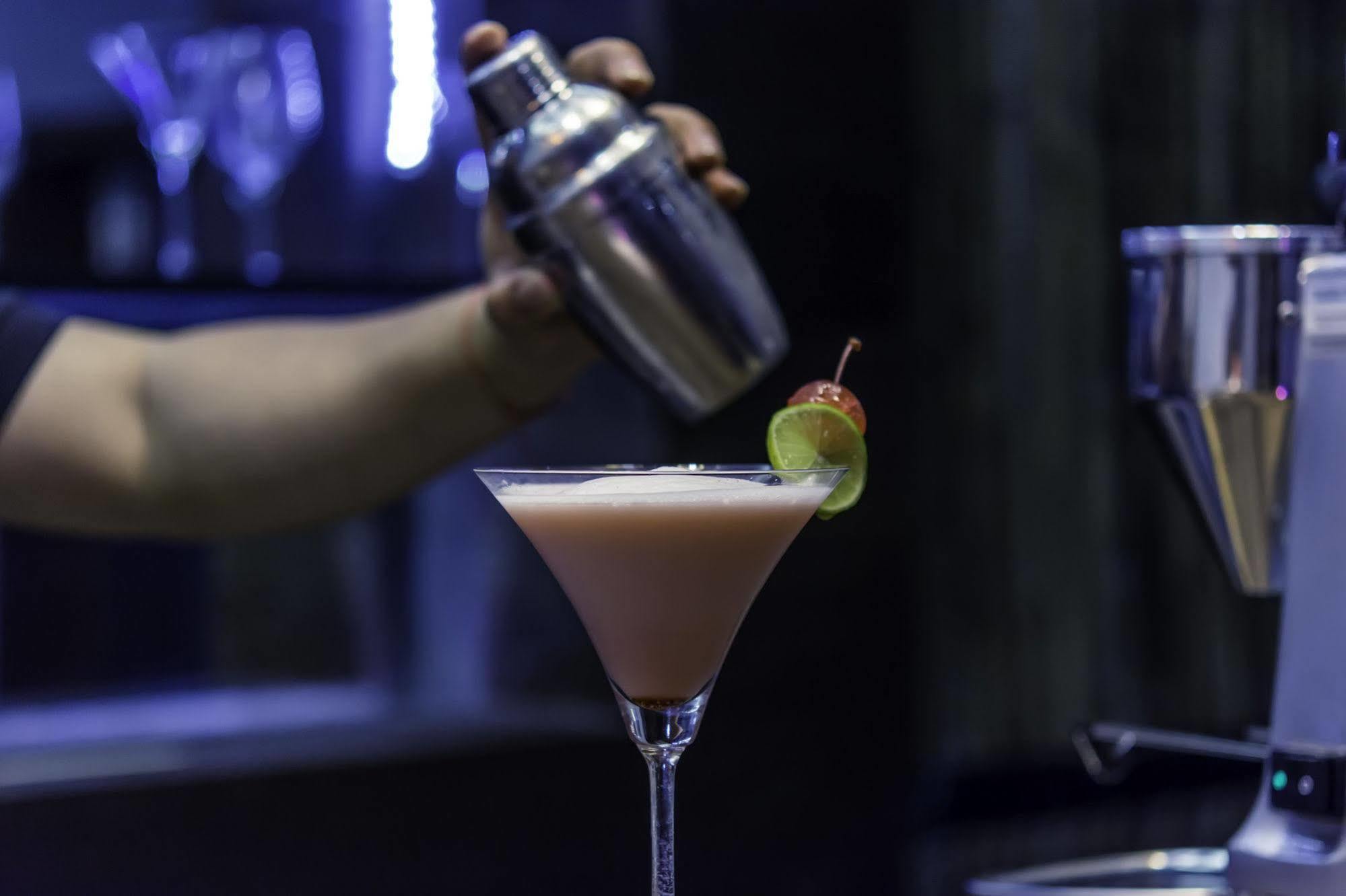 Diamond Palace Resort & Sky Bar Phnom Penh Ngoại thất bức ảnh